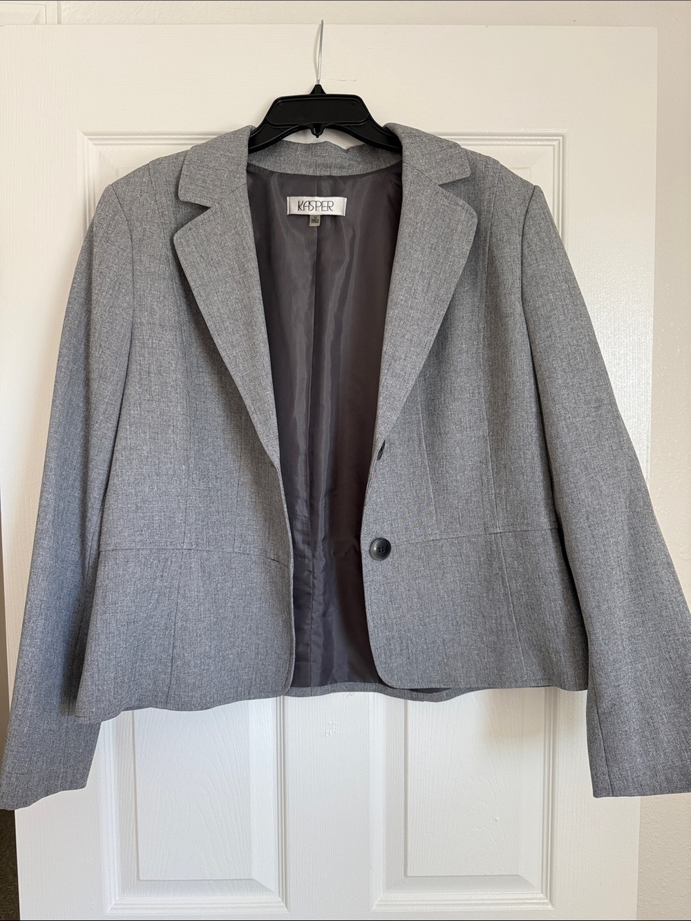 Kasper Women's Light Gray Classic Single-Button Blazer